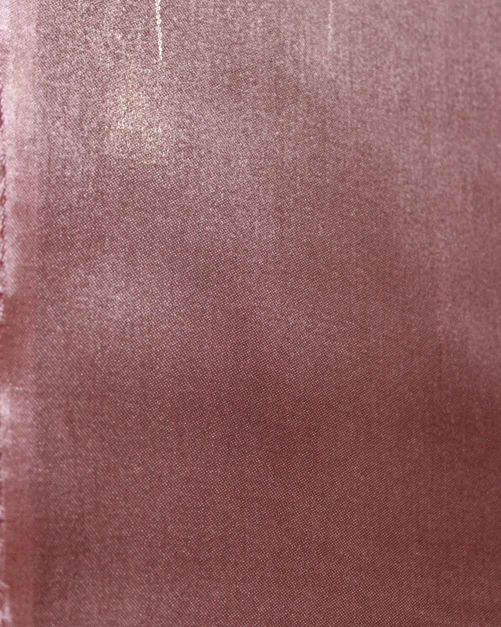 Dammig rosa folietyg (bild 1 av 3)