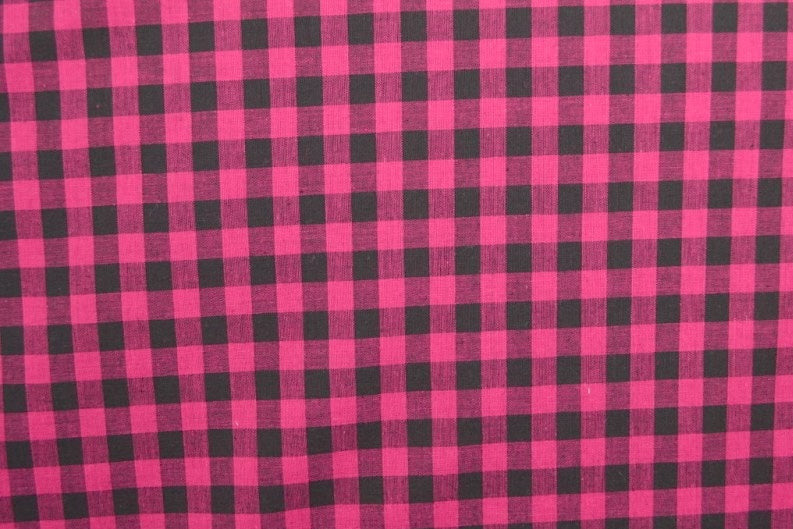 Bomullstyg med vichyrutor – rosa och svart, 10 x 12 mm (bild 3 av 9)