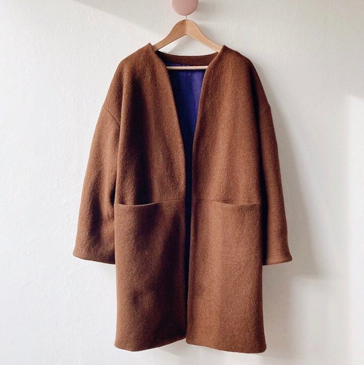 Röd slitstark och mjuk ull/polyester tyg (bild 3 av 4)