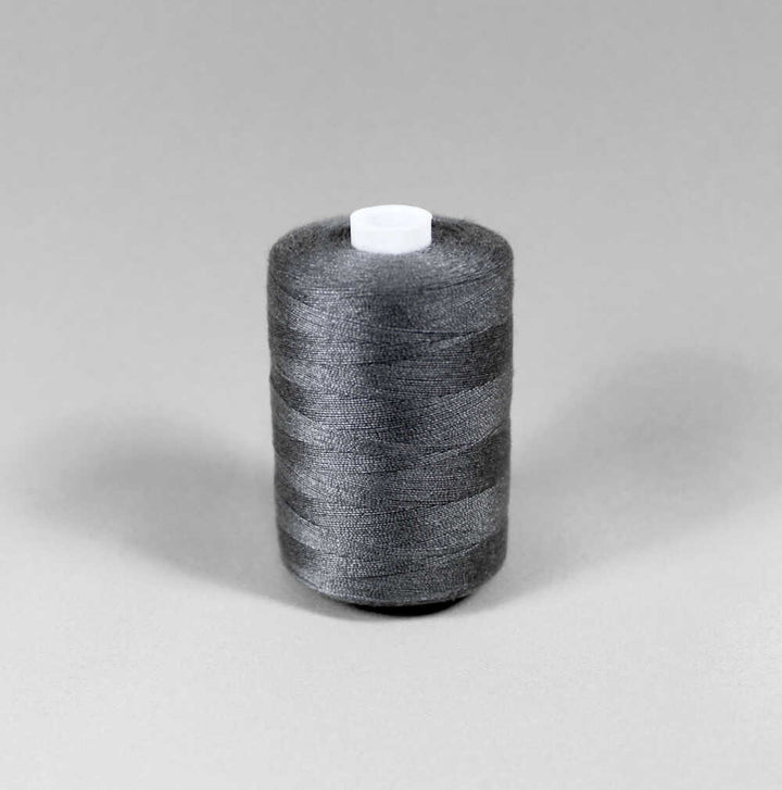Grå stark polyester sytråd (bild 1 av 3)