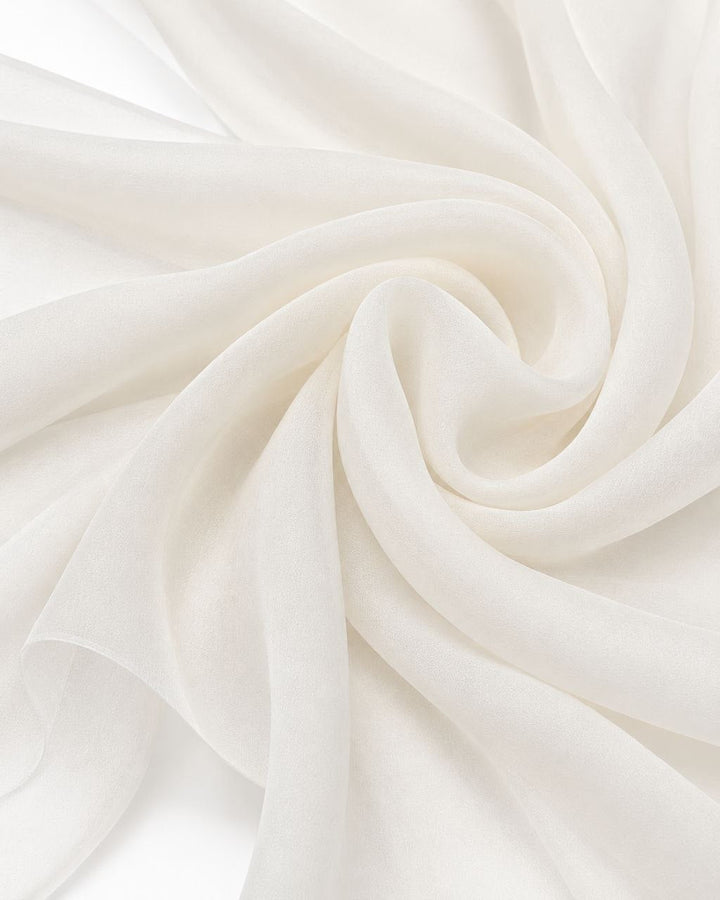 RÅVITT SIDENCHIFFONG – LÄTT, SKIRT CHIFFONGTYG - 140 CM BREDD