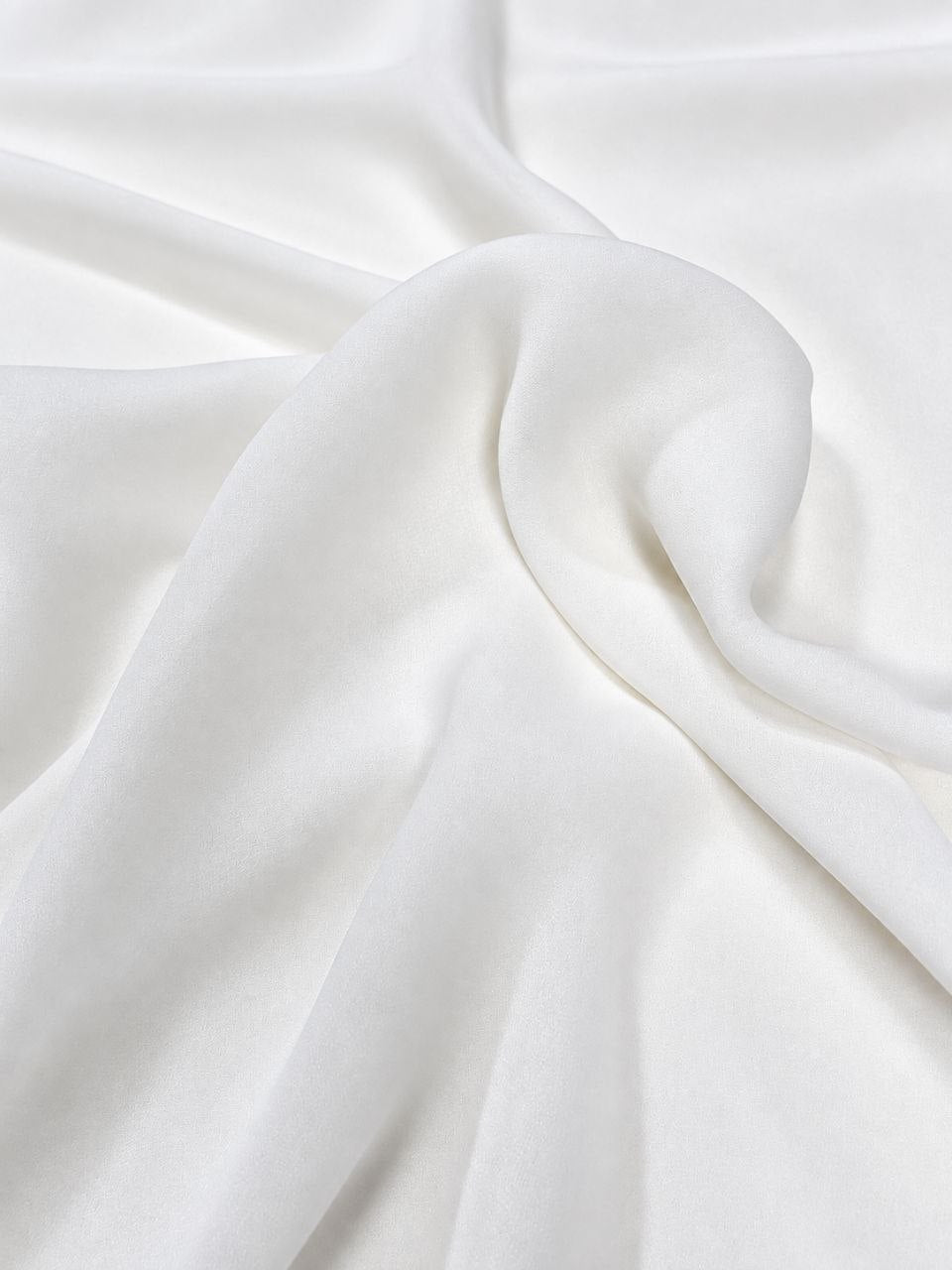 VITT SIDENCHIFFONG – LÄTT, SKIRT CHIFFONGTYG - 140 CM BREDD