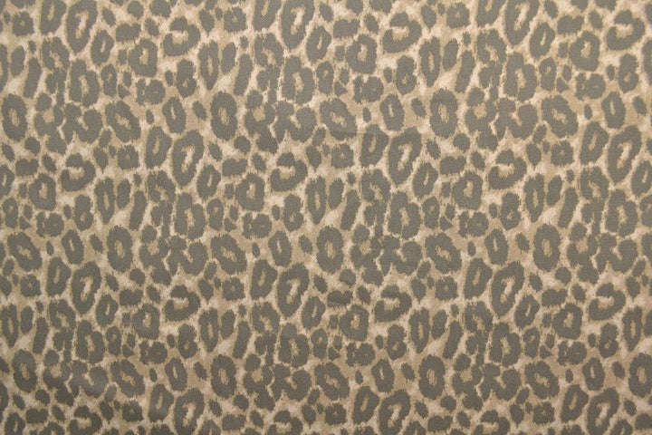 Beige bomullspoplin med leopardtryck – brun & svart (bild 3 av 3)