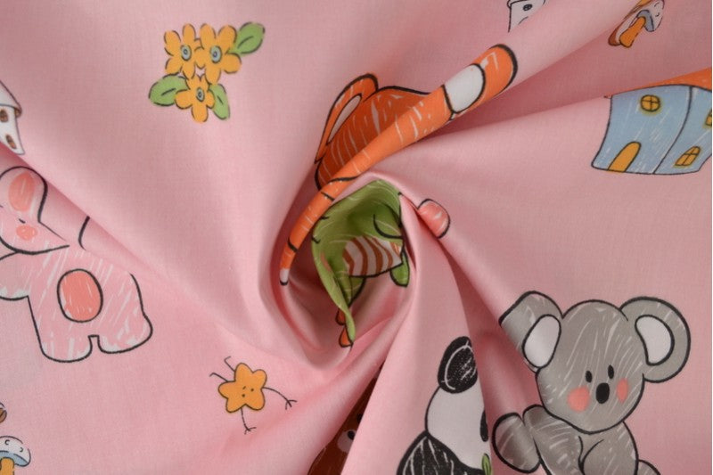 Rosa bomullspoplin med kawaii djur – barn (bild 3 av 3)