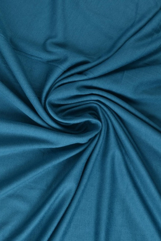 Mörk petroleumsblå viscose jersey tyg med stretch (bild 1 av 4)