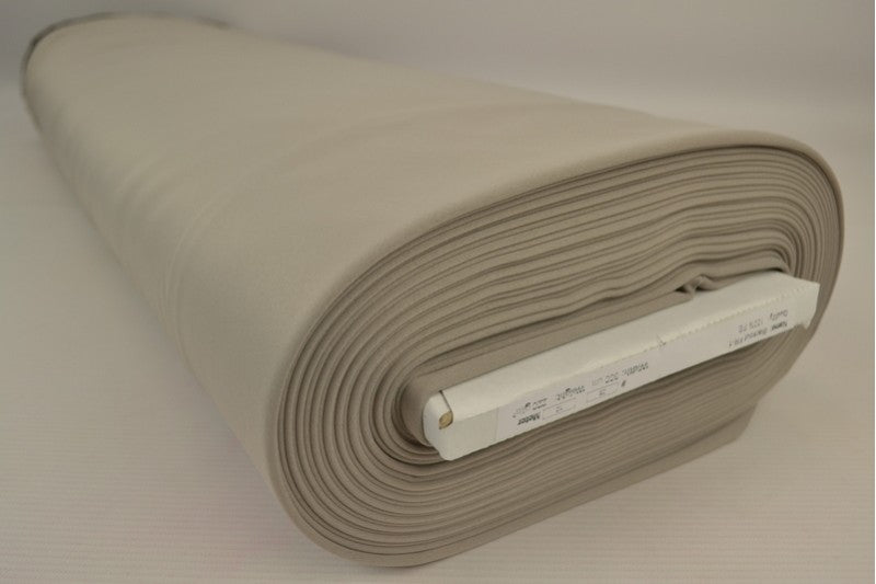 SILVERGRÅ MÖRKLÄGGNINGSTYG – FLAMSKYDDAT GARDINTYG (300 CM)