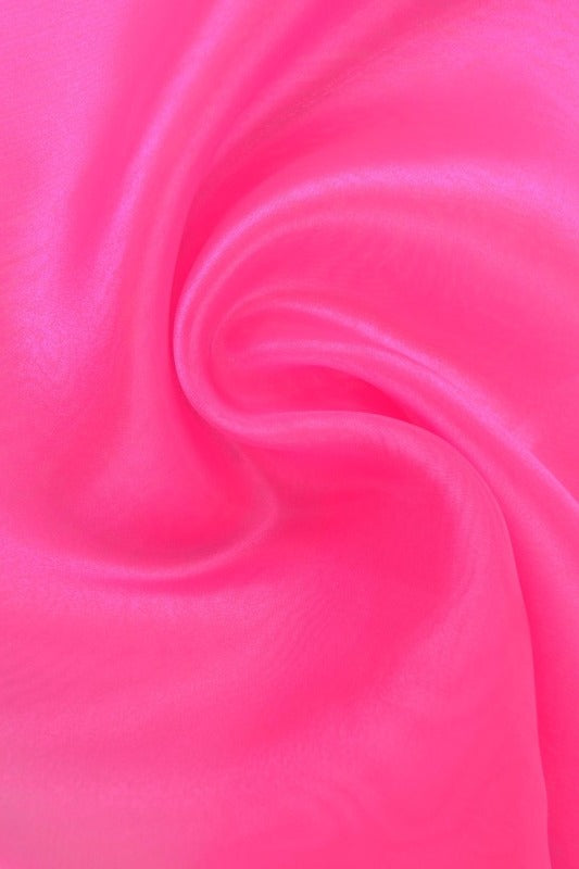 Fuchsia organza – transparent & glänsande (bild 1 av 7)