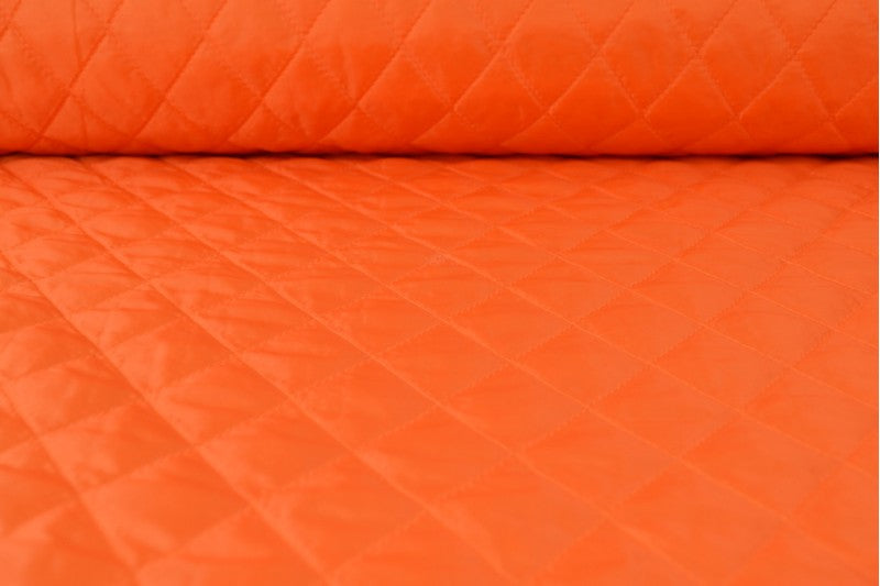 Orange quiltat tyg med vadderad baksida (bild 4 av 9)