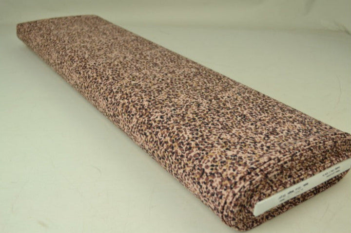 Beige lycra tyg för badkläder och sportkläder med leopardmönster (bild 3 av 3)