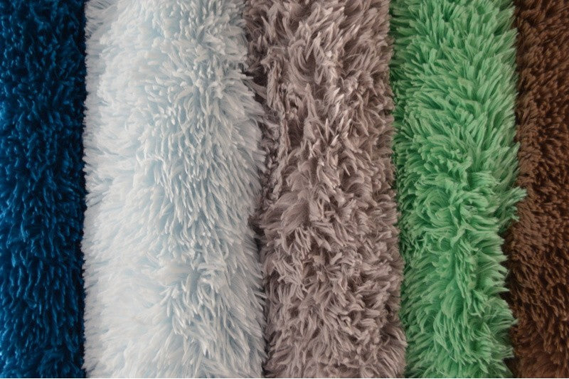 Bordeaux långhårig plysch – 30 mm lugg & tvärsgående stretch (bild 3 av 5)