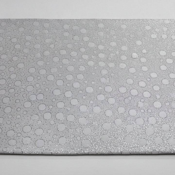SILVER SATIN JACQUARD TYG MED PRICKAR (bild 1 av 3)