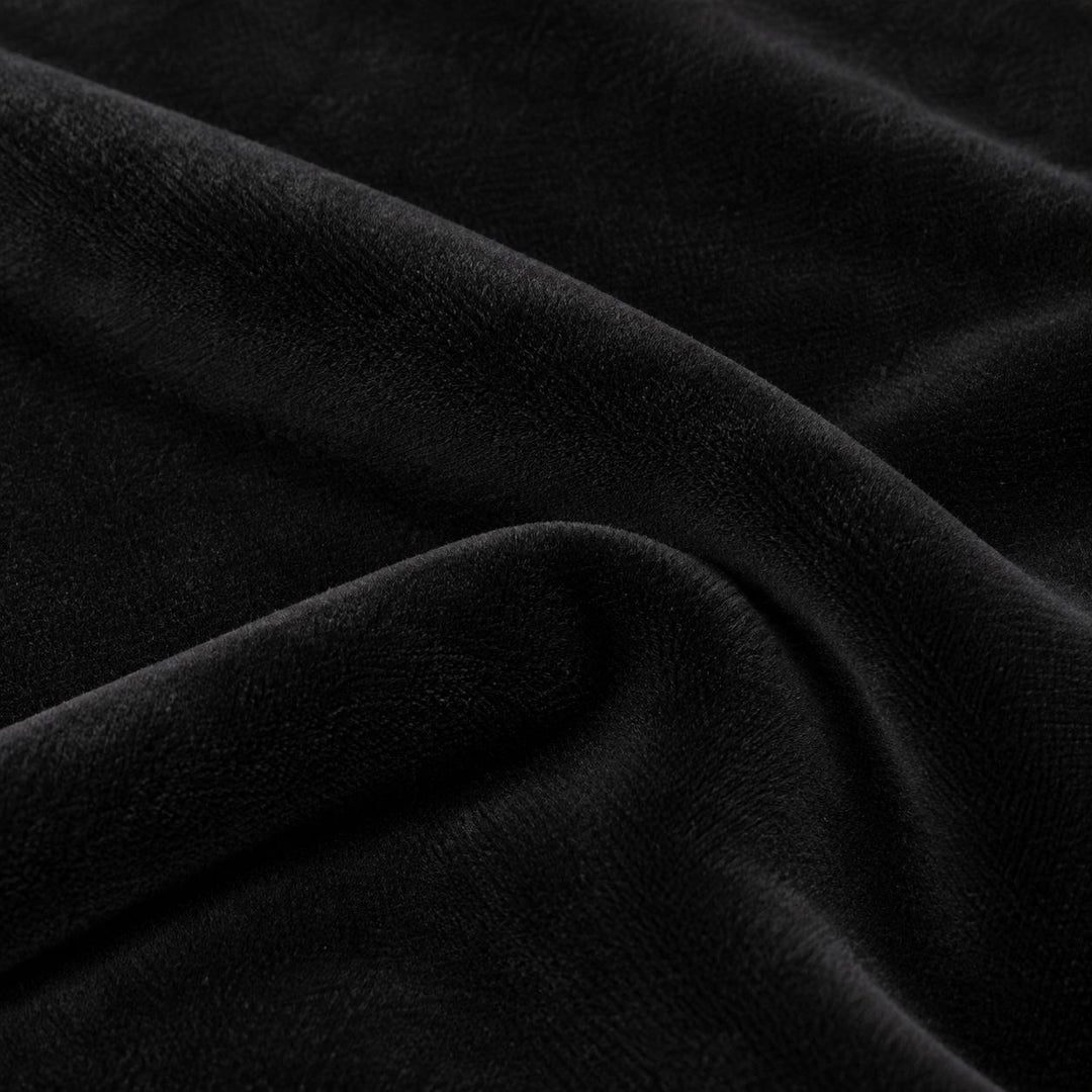 SVART VELOUR MED STRETCH – MJUK STICKAD KVALITET (bild 3 av 3)