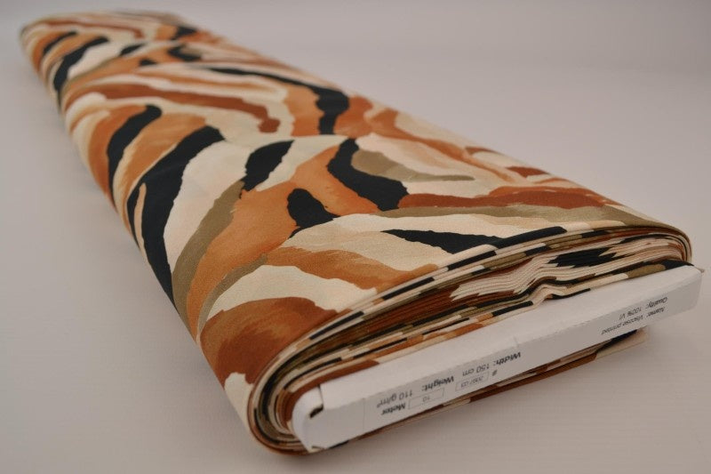 Cognac, beige & svart viscosetyg med tigertryck (bild 2 av 9)