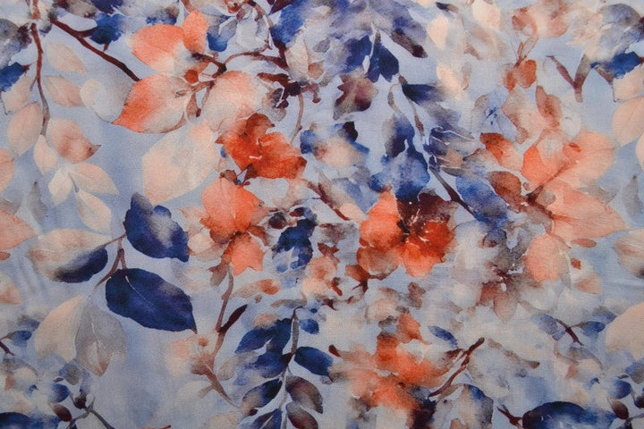 Blått & orange viscosetyg med akvarell blommtryck (bild 3 av 9)
