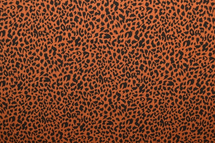 Koppar & svart viscosetyg med mini leopardtryck (bild 3 av 9)
